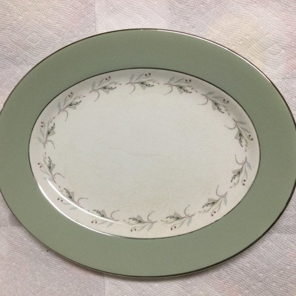Simpsons Pottery LTD England Sedgemoor Serving Plate oval Sage Green silver rim - Picture 2 of 7